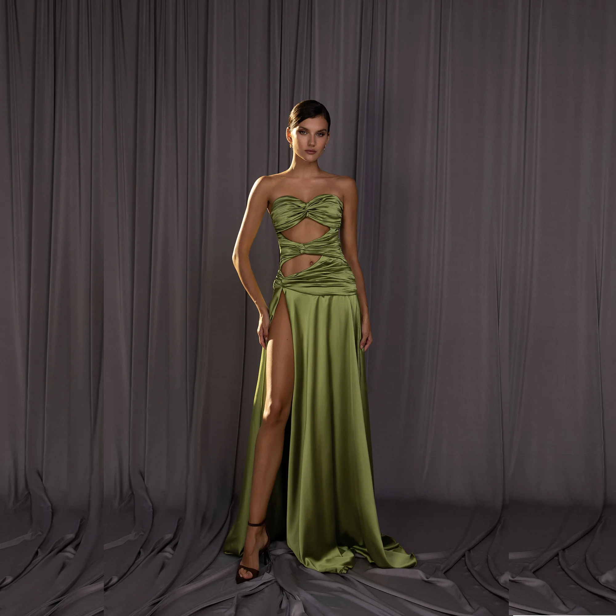 Olijfgroene feestjurk met split uitgesneden rugloze sexy lieverd galajurken lange a-lijn geplooide lange formele jurken