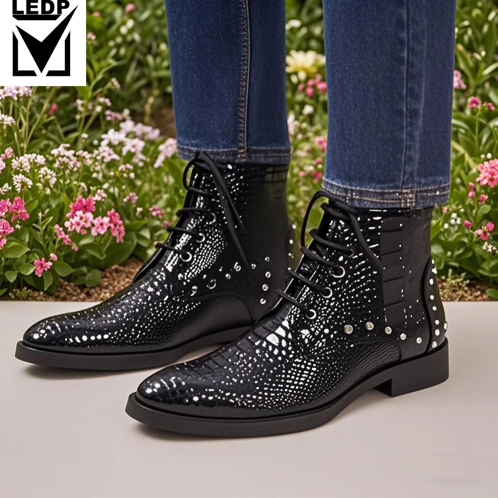 

Spring and Autumn Men's Pointed High-hee Boots Britain Top Layer Leather Lace Up Rivet Serpentine Boots Show Office Men's Shoes
