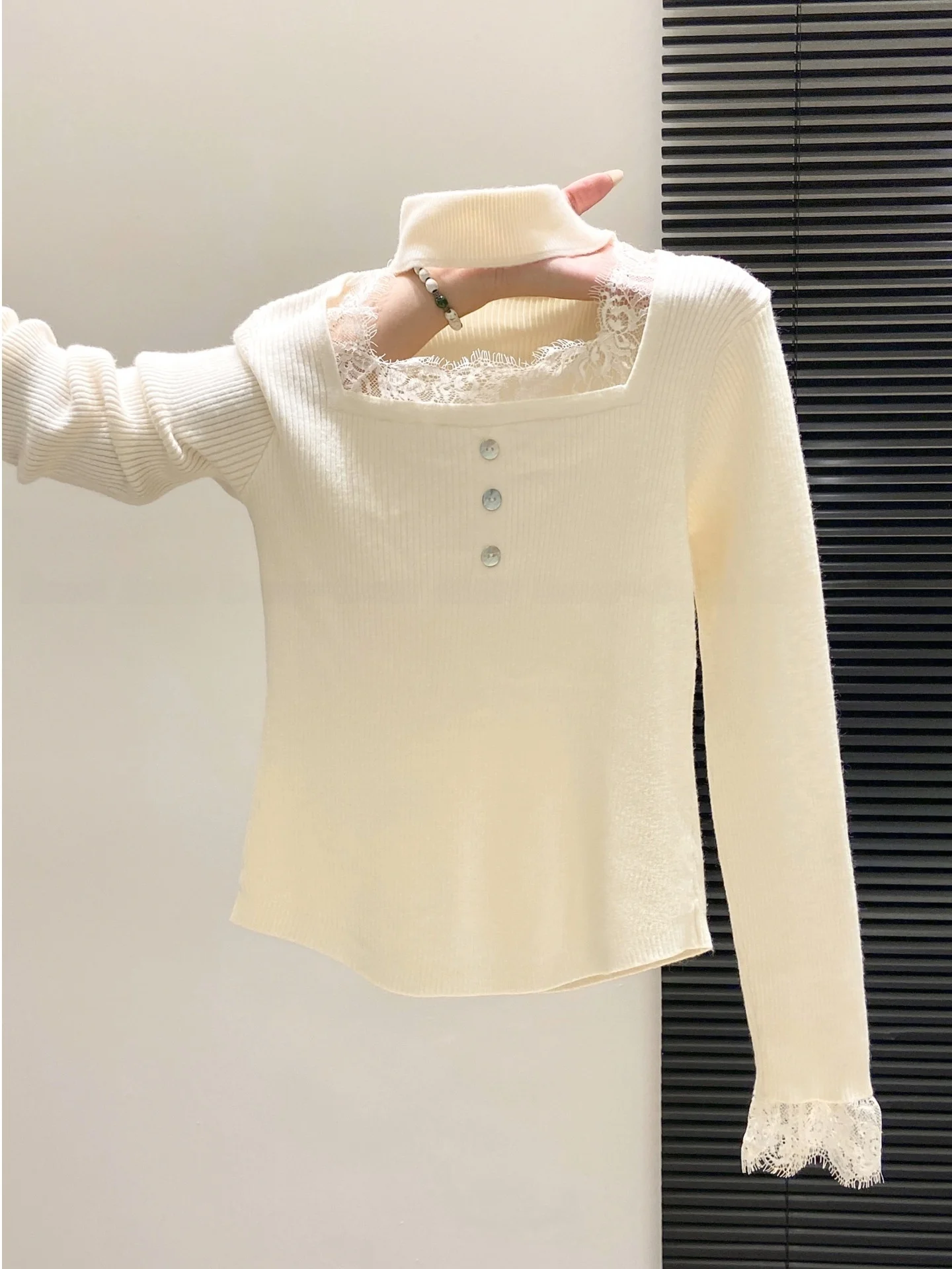 

Женский длинный вязаный топ Pure Desire с воротником-стойкой, кружевными вставками, облегающий, для зимы, с дизайнерским эффектом, с эффектом утягивания