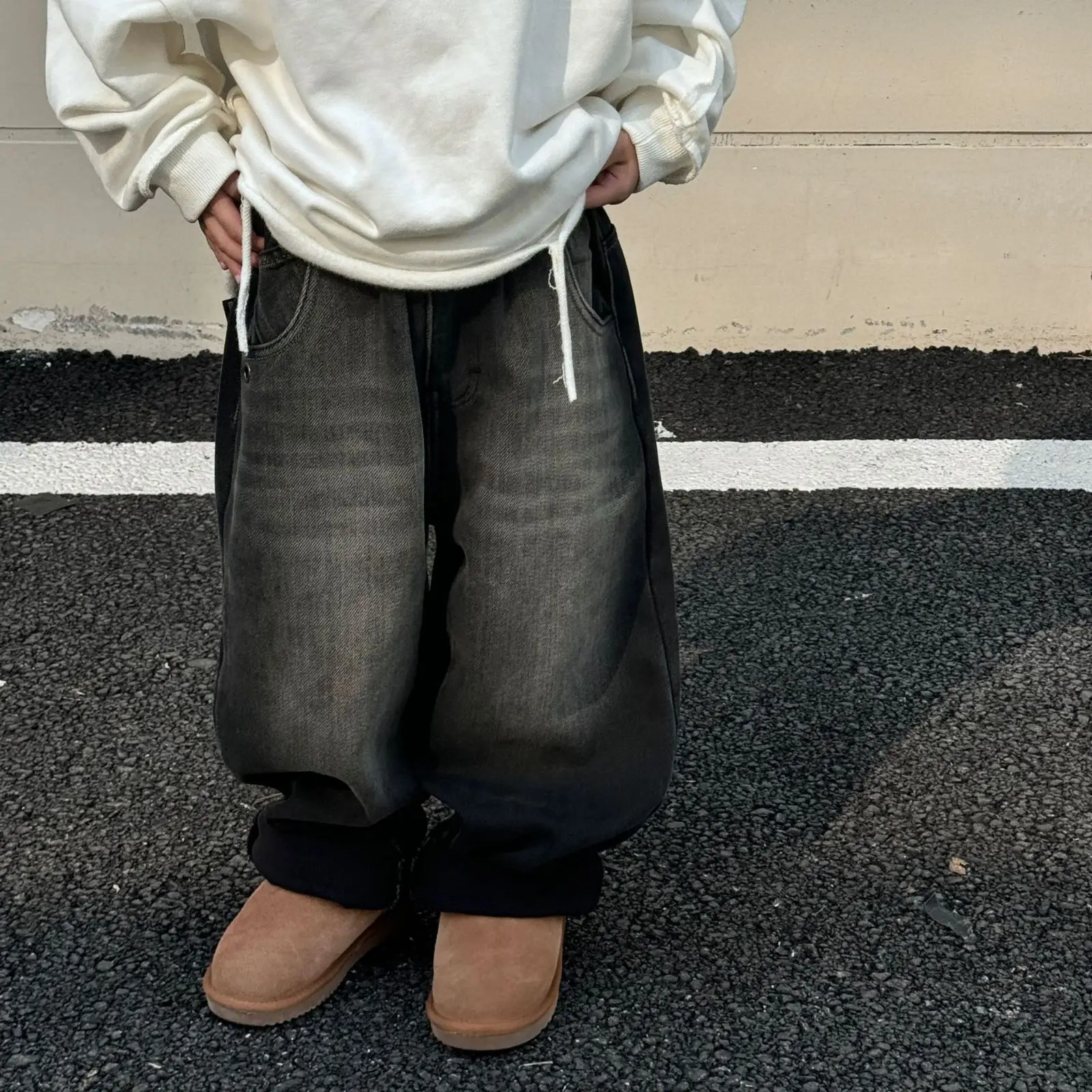 Summer New Boys' Anti-Mosquito Lightweight Jeans Gradient Wash Slant Side Pockets Design Available in Sizes 120-170 cm image 3