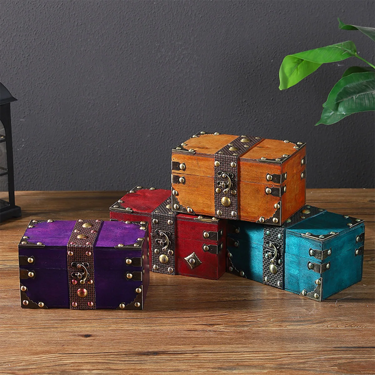 

Vintage Wooden Chest, Antique Jewelry Lockable Box, Small Chest European Style, Wooden Storage Decorative Box for Bedroom Office