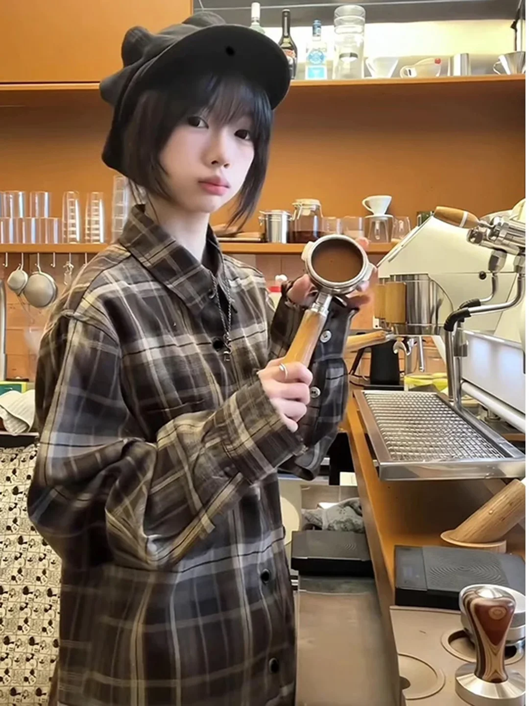 

Vintage Plaid Long Sleeve Shirt Coffee Color Brushed Collar Men Women Style Couple Outerwear Youth Trend Street Style