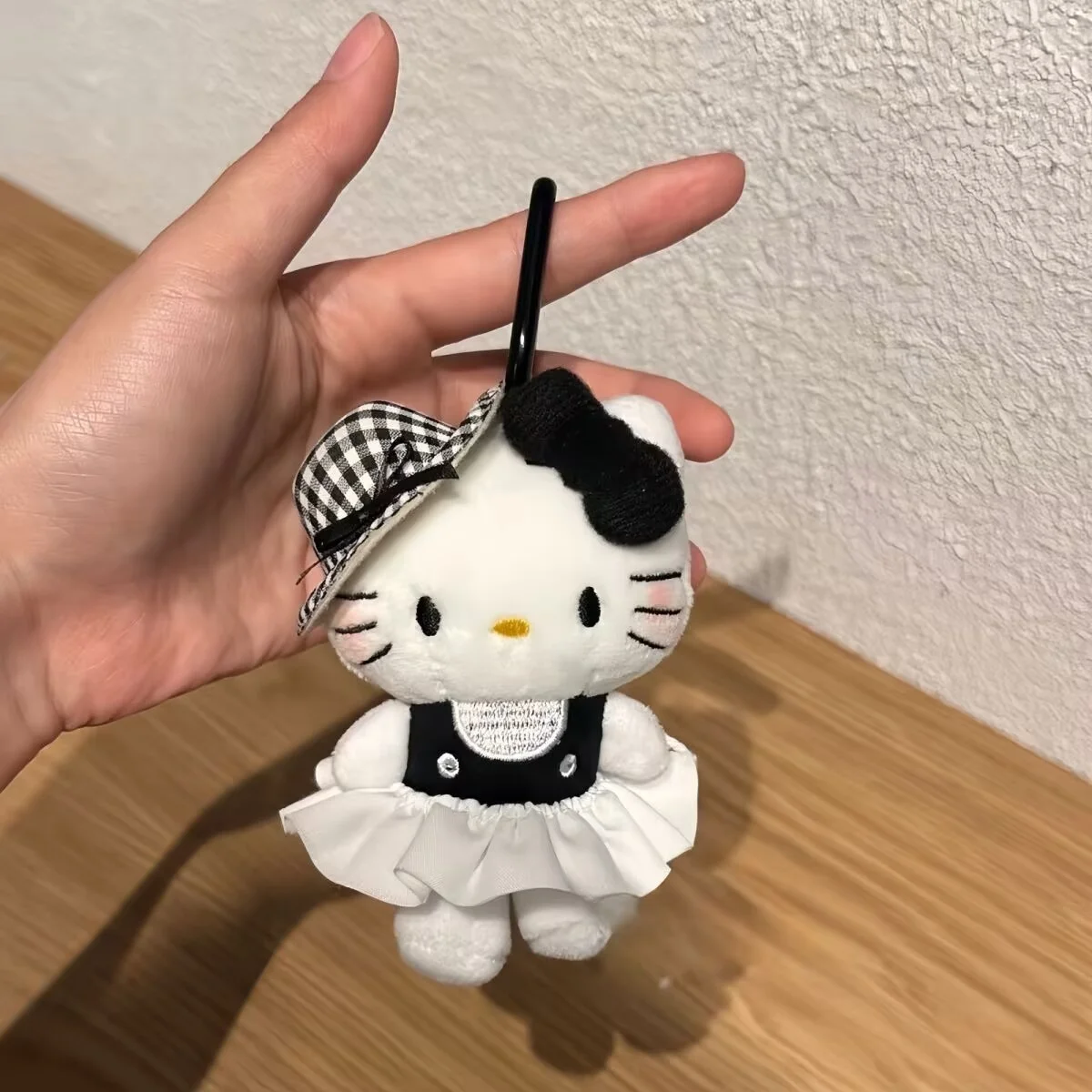 

Милый аниме-брелок Hello Kitty, плюшевый котик-подвеска для ключей, украшение для рюкзака, милый подарок