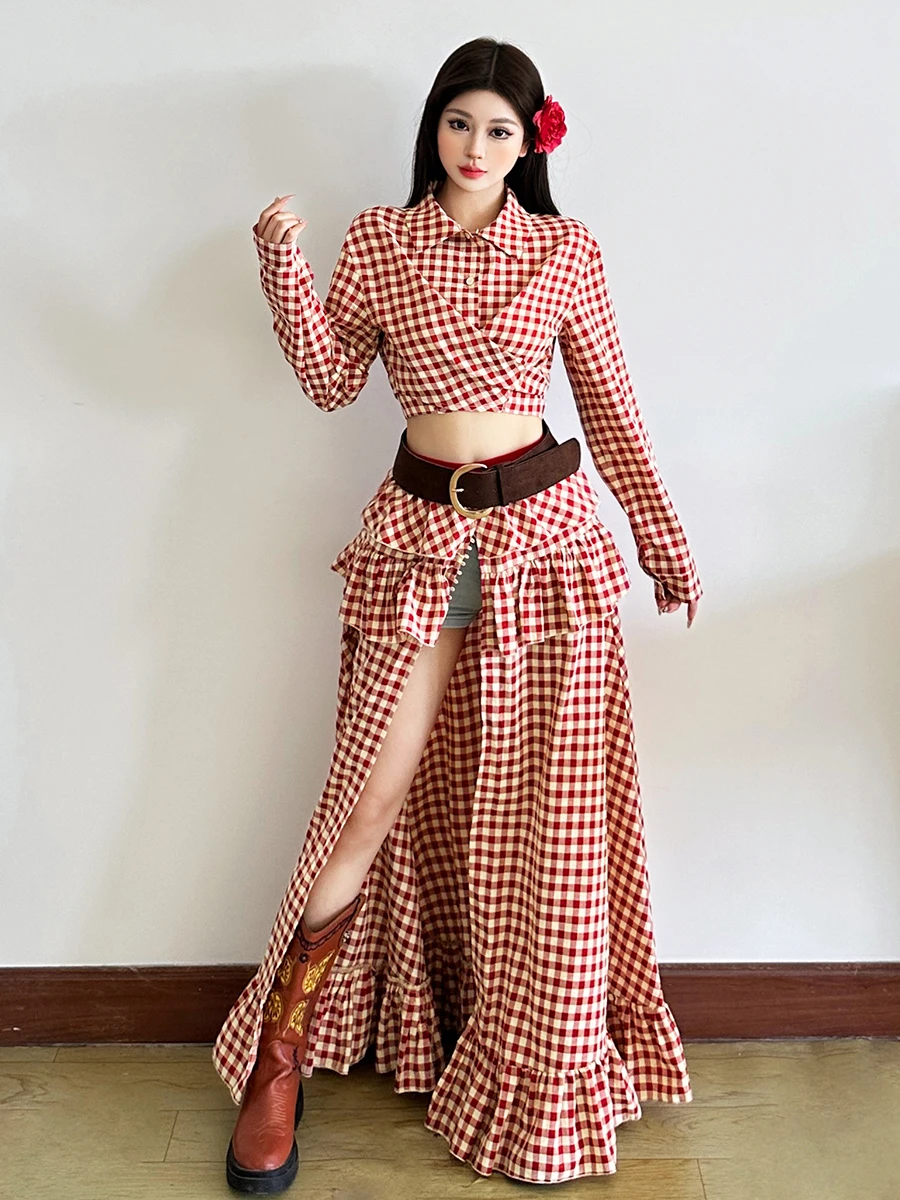 ชุดเสื้อและกระโปรงผ่าข้างสไตล์เรโทร ดีไซน์ผูกโบว์หวานซ่อนเปรี้ยว สำหรับผู้หญิง แฟชั่นทันสมัยและเซ็กซี่