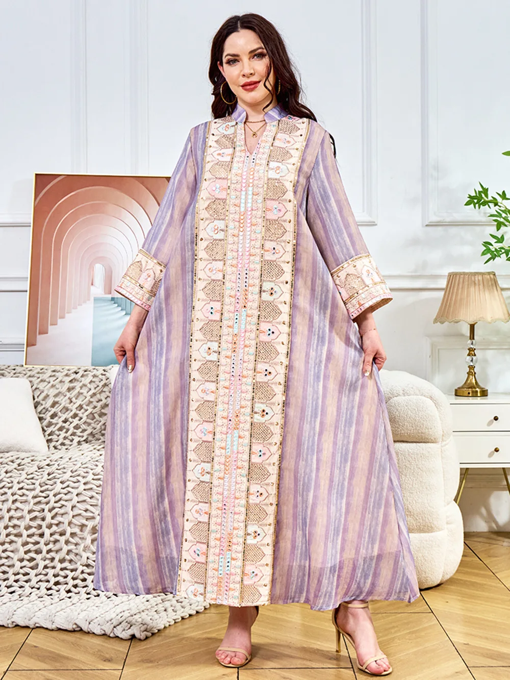 

Middle East Evening Dresses 2025 New Embroidery Beads Woman Muslim Dress Dubai Robe Long Sleeves Sequins Patchwork Gowns