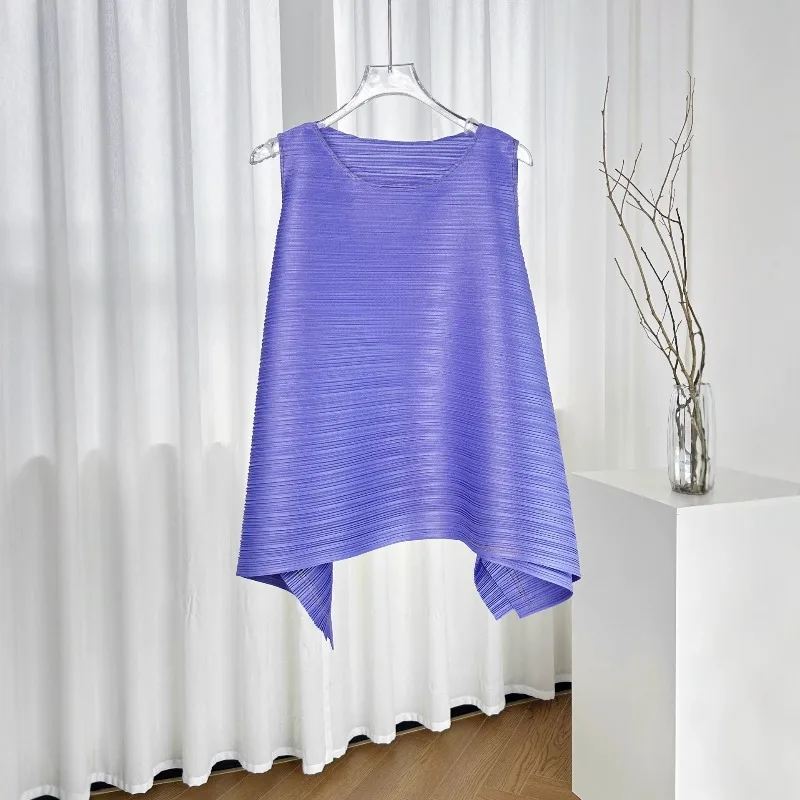 Miyake Pleated T-Shirt Plisse 2026 Summer New Sleeveless Pleats Top Miyake Draped Irregular Hem Solid Color Top Women Clothing