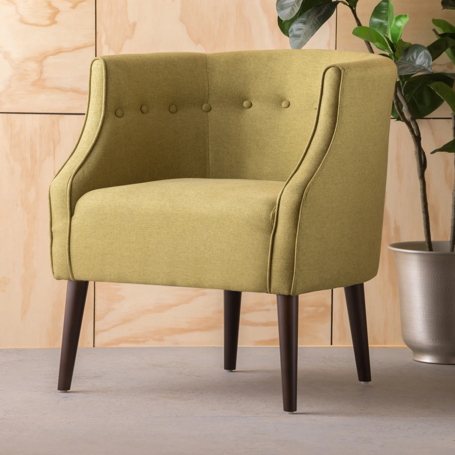 

CLUB CHAIR