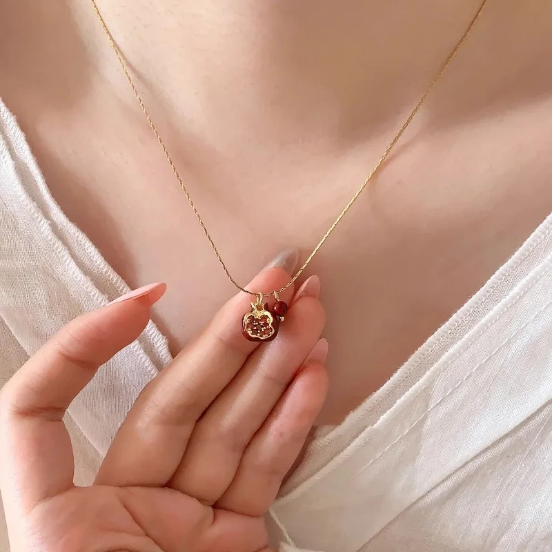 New Fashion Red Pomegranate Pendant Necklace for Women Sweet Cute Fruit Clavicle Chain Charm Earrings Choker Jewelry Gifts
