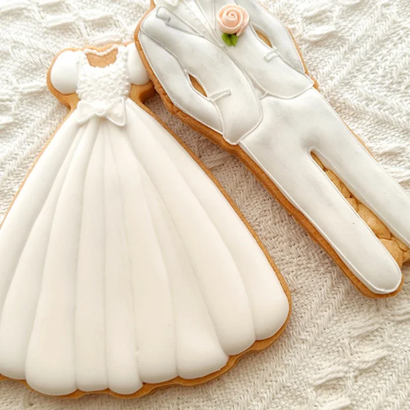 Wedding Dessert Cookie Cutter and Fondant Embosser Cute Cartoon Wedding Dress DIY Hand Press Biscuit Forms Acrylic Baking Tools