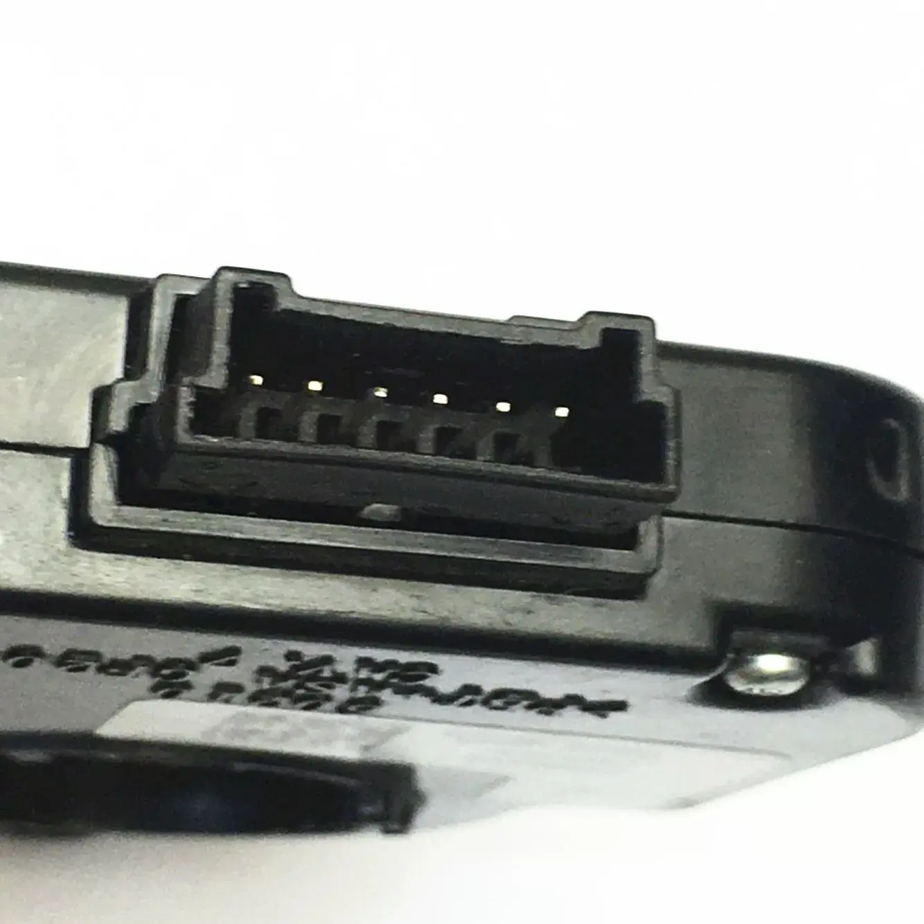 1-unids-lote-100-aplicable-a-piezas-de-automovil-sensor-de-interruptor-de-direccion-13589257-ic-componentes-electronicos-para-arduino-diy