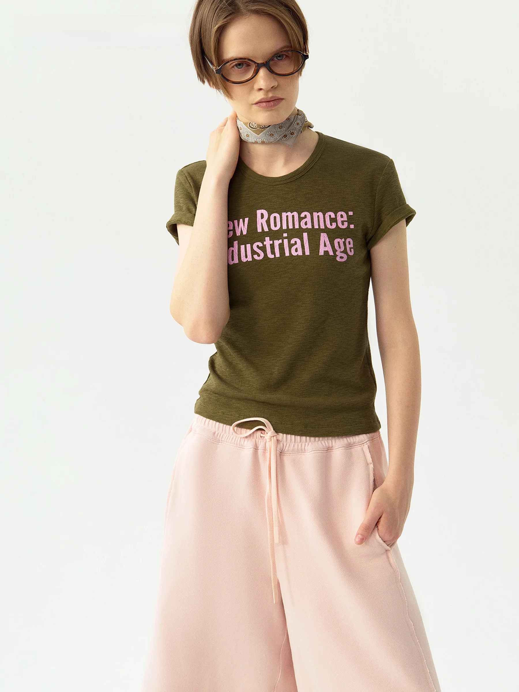 VERMO Slim Fit T-Shirt Letter Print Elastic Snowflake Texture Crack Pattern Vintage Colored Women's Short Sleeve Cotton Tee