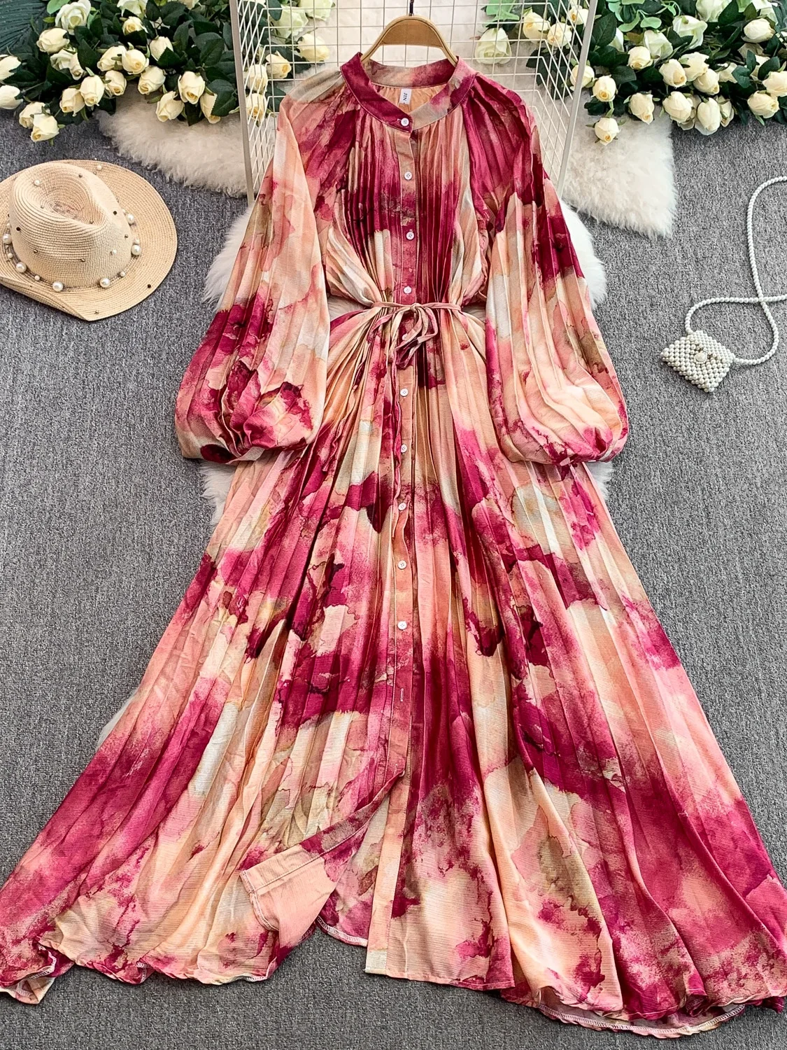 

Женское длинное платье макси с принтом, круглым вырезом, рукавами-фонариками, на одной пуговице, с завышенной талией, для офиса, осеннее