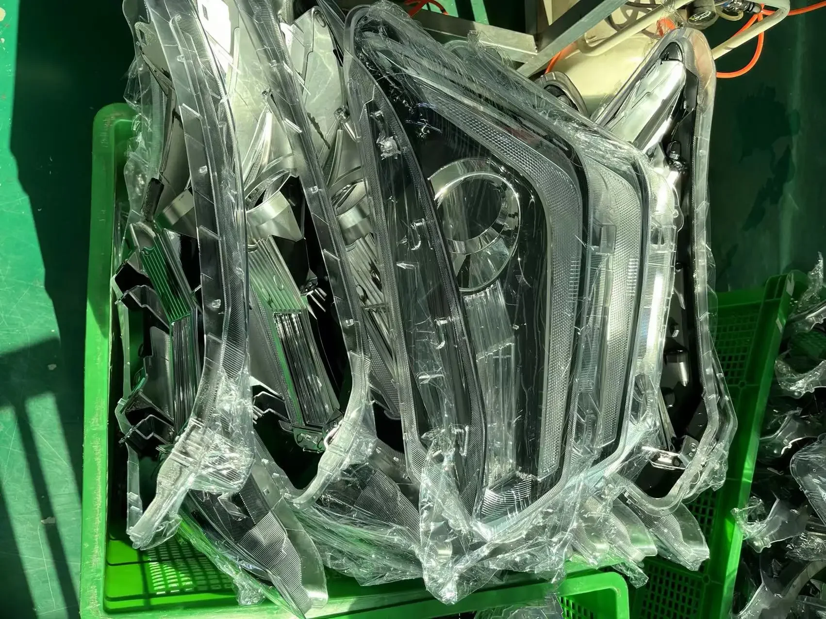 زوج المصابيح الأمامية لجهاز العرض LED DRL باللون الأسود لمصابيح DMAX Depo 2019+