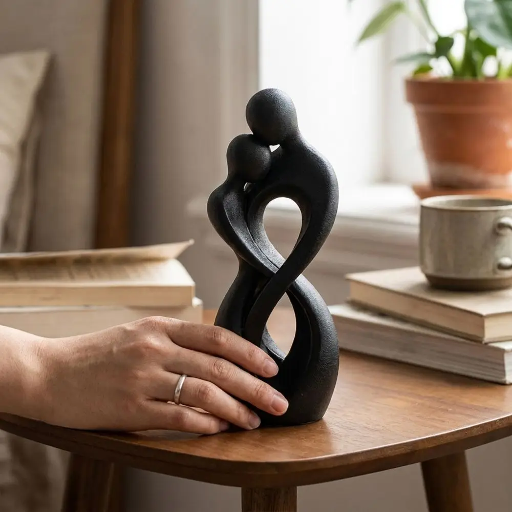 Minimalist Style Abstract Hugging Couple Sculpture 3D Printed Plastic Embracing Couple Ornament Romantic