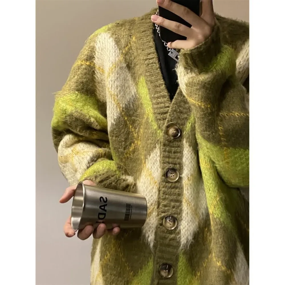 New Autumn Winter Fashion Women's Knit Green V-neck Long Sleeved Casual Loose Sweater Cardigan Diamond Grid Knitted Fabric Tops