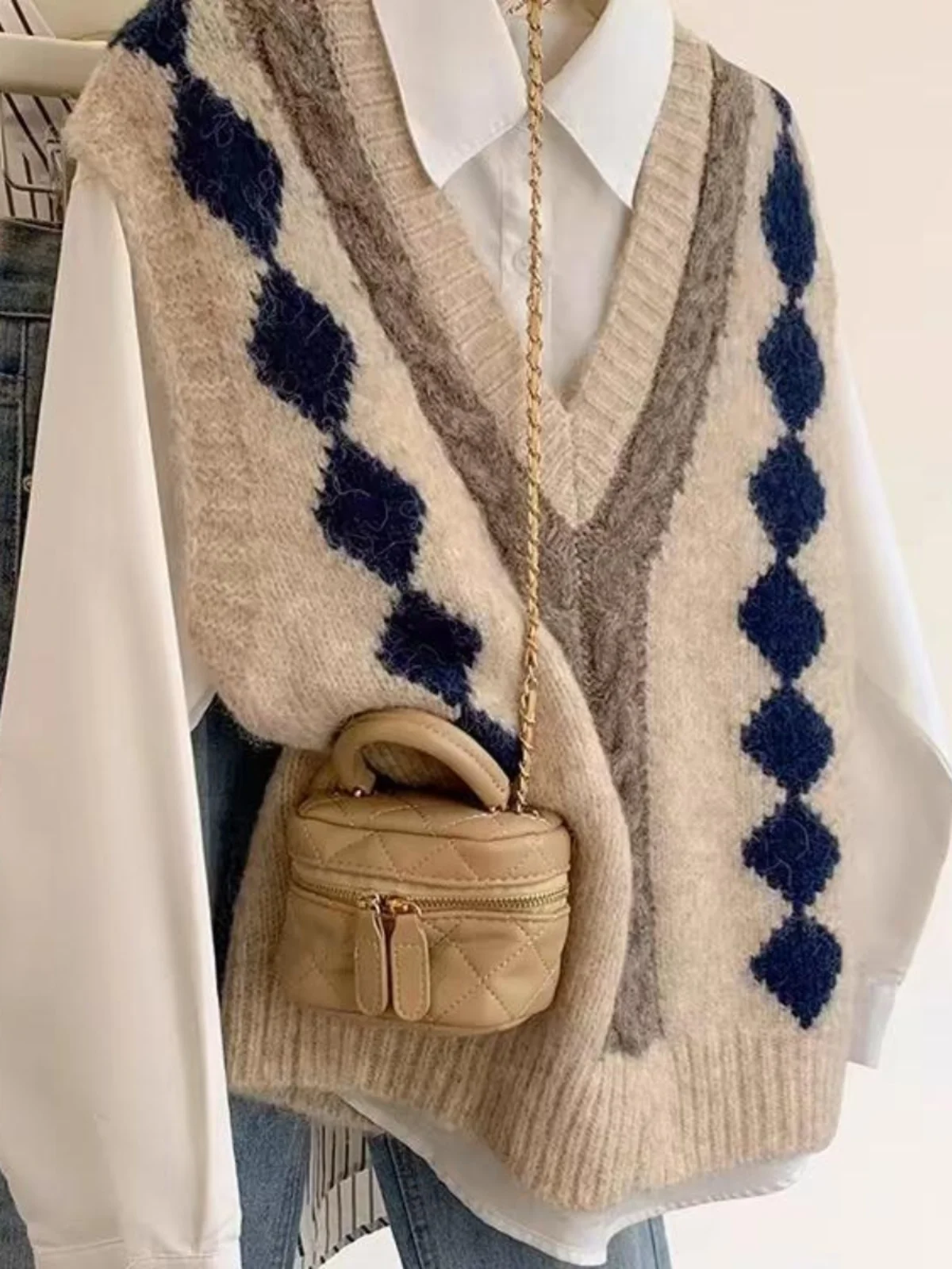 Women's Knitted V-Ne Sweater Vest Svel Autumn Winter Spring Faion College Sle No- Sve Yarn Vest Warm Outerwear