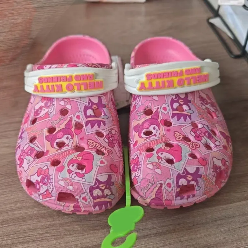 2024 nowe dziecięce buty jaskiniowe Sanrio śliczne wygodne buty na plażę kapcie sandały antypoślizgowe oddychające odporne na zużycie kapcie