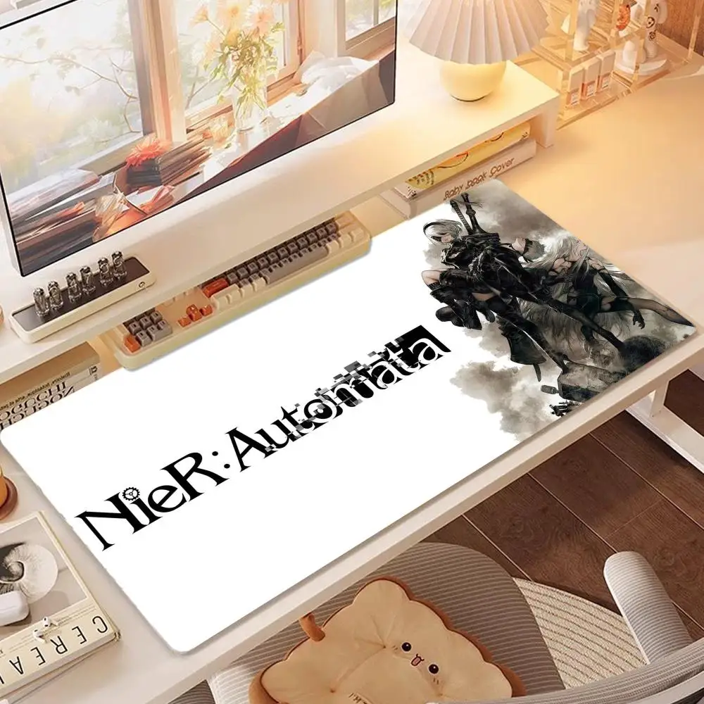 NieR Automata Mouse Pad แท็บเล็ตเมาส์ Pad แล็ปท็อป xl แผ่นรองเมาส์เดสก์ท็อป, น่ารัก HD Rainbow Gaming คีย์บอร์ด pad, csgo Player, 90x40