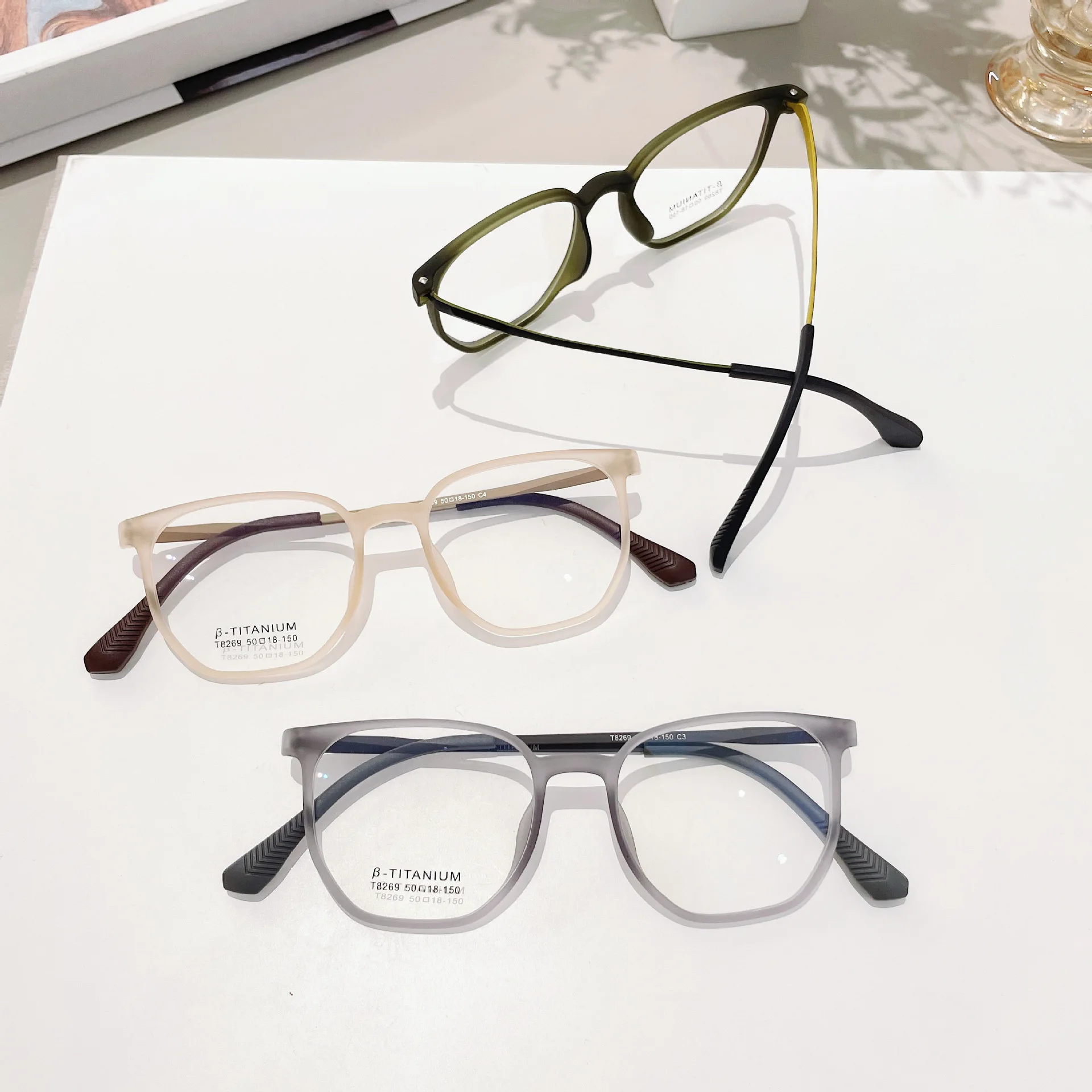 

Fashion Retro Titanium Glasses Frosted Ultra Light Eyeglasses Mens Womens Prescription MultiFocus Eyewear Frames