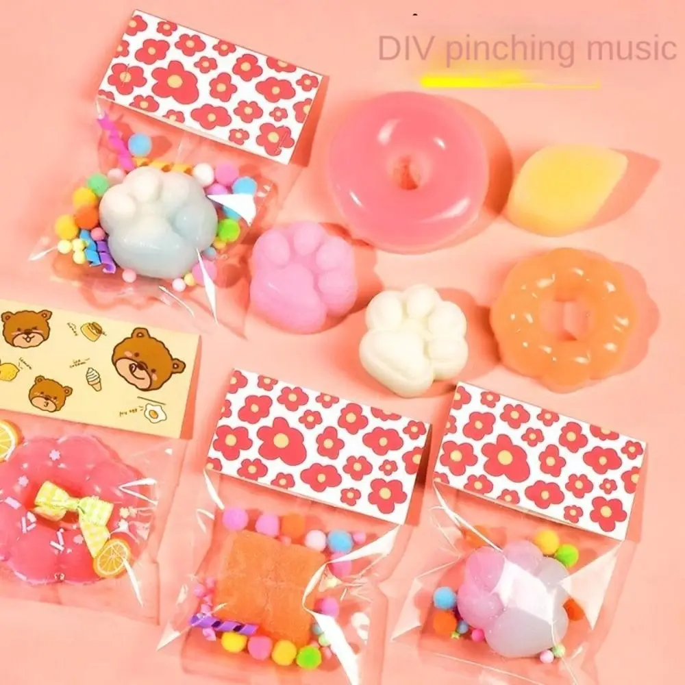 

Cat Claw Pinching Toy Material Pack DIY Craft Blowable Bubble Cat Paw Mochi Material Pack Reusable Non-marking