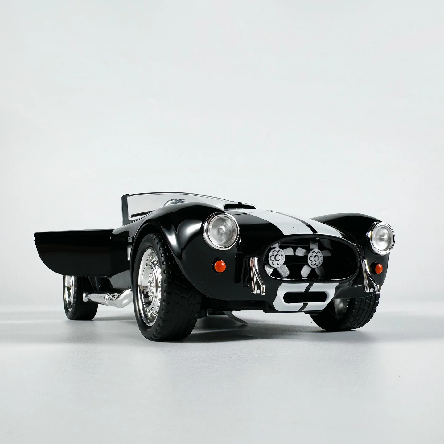 1:22 Cobra converteerbaar supercar-legeringsmodel, prachtige desktopornamenten, de beste collectie voor automodelliefhebbers