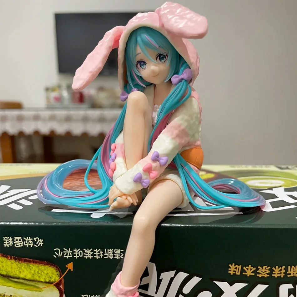 New 14CM Anime HATSUNE MIKU Figure Noodle Stopper Figure Rabbit Ear Pajamas Model Toy Doll Aciton Figure Collection Gift PVC