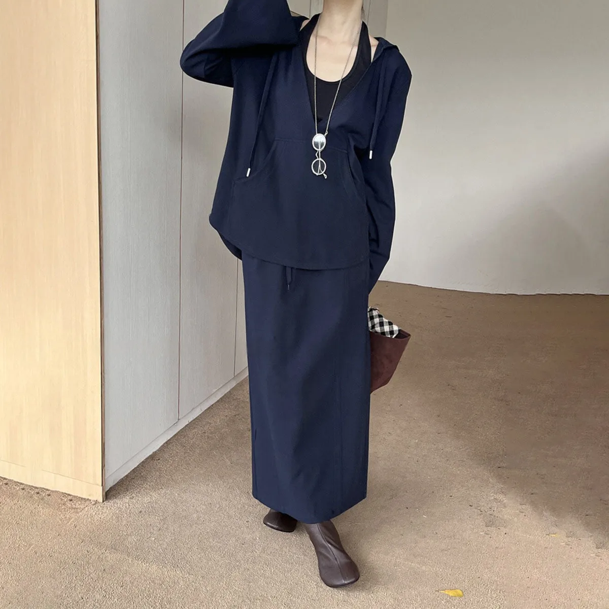 KWTX 2025 신상 가을 겨울 3피스 세트 드레스 세트 홀터 베스트 후드 재킷 드로스트링 스커트 캐주얼 빈티지 두꺼운 디자이너