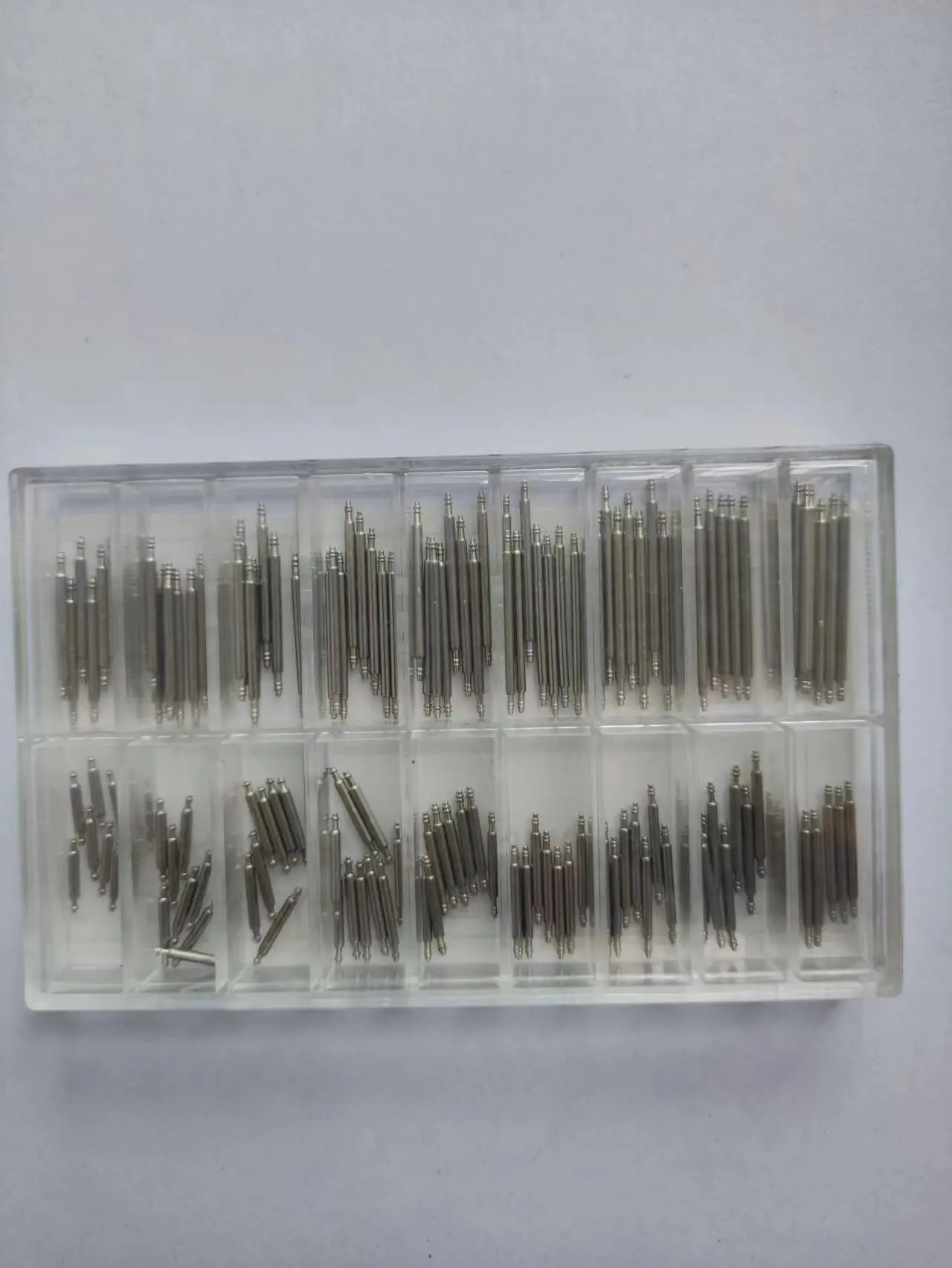 Insert a slightly inserted watch ear, clip ear spring with needle ear connection shaft, 1.5 thick, 1 box, 144 pieces