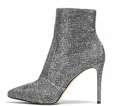 

Роскошные женские модные серебряные блестящие ботильоны со стразами в стиле пэчворк с острым носком и застежкой-молнией по бокам на тонком каблуке, короткие ботильоны