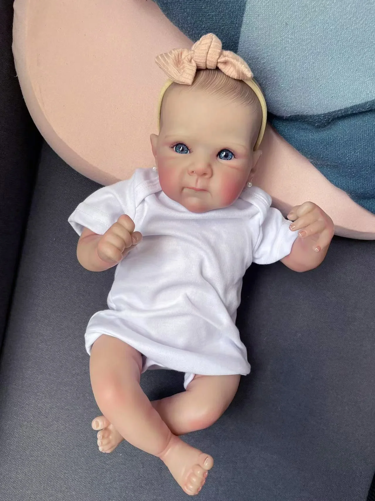 Liquidazione 18 pollici Bettie neonato Reborn Doll realistico Soft Touch Cuddly Baby strati multipli pittura 3D Skin con vene visibili