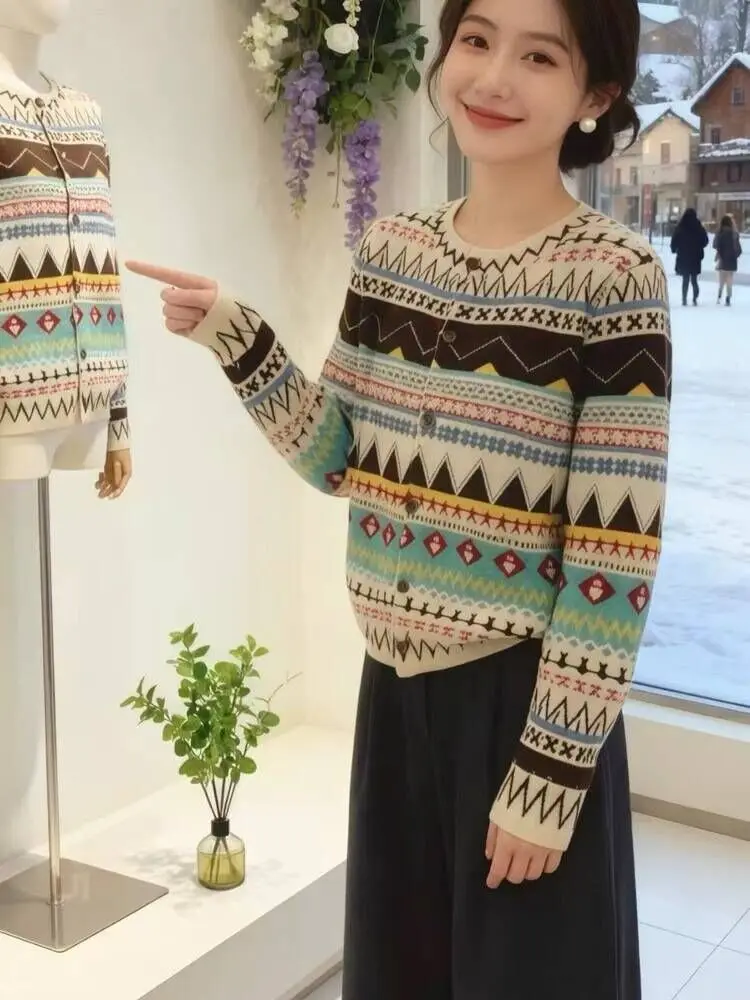 

Women's Round Neck Knitted Cardigan Embroidery Jacquard Autumn Winter New Style Soft Outerwear Viintage Sweater Coat F367