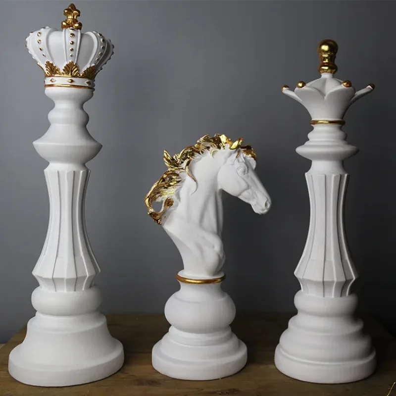 Chess Resin Ornaments Desk Decor Crafts King Queen Small Chess Statue Nordic Home Artwork Living Room Decoration Furnishings