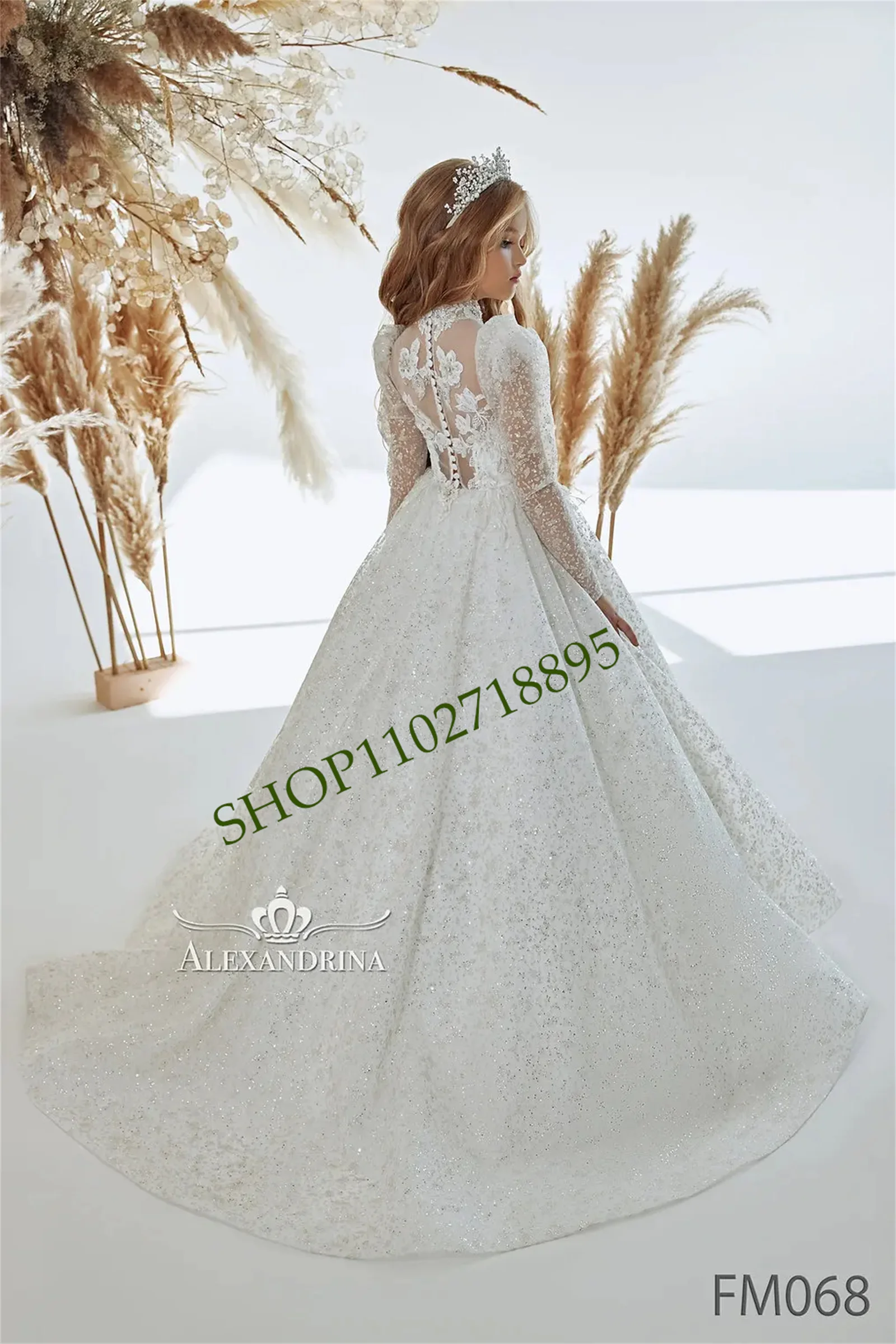 White Bohemia Princess Girl Dress with Flowers Belt Lace Embroidery on the Bodice A-Line Gown Wedding Minibridesmaid