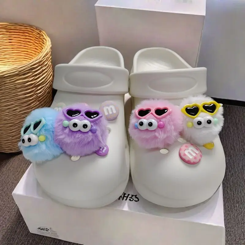 Conjunto completo de gran oferta, abalorios para zapatos con agujeros de bola de felpa DIY, bola de pelo bonita, accesorios de elfo, decoración de calzado de jardín de calidad, regalo para niña