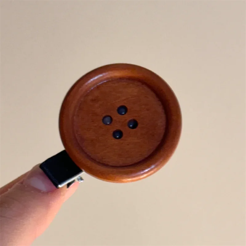 الرجعية براون لطيف زر مشبك شعر - مراجعة Tech Inspired Accessories وسعره