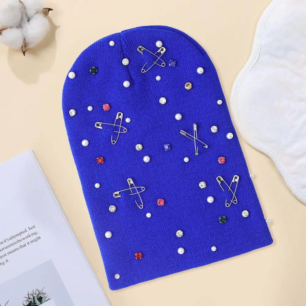 Brimless Hat for Women Colorful Rhinestone Knit Hat Faux Pearl Safety Pin Bling Winter Warm Hop Cap for Women Street Fashion