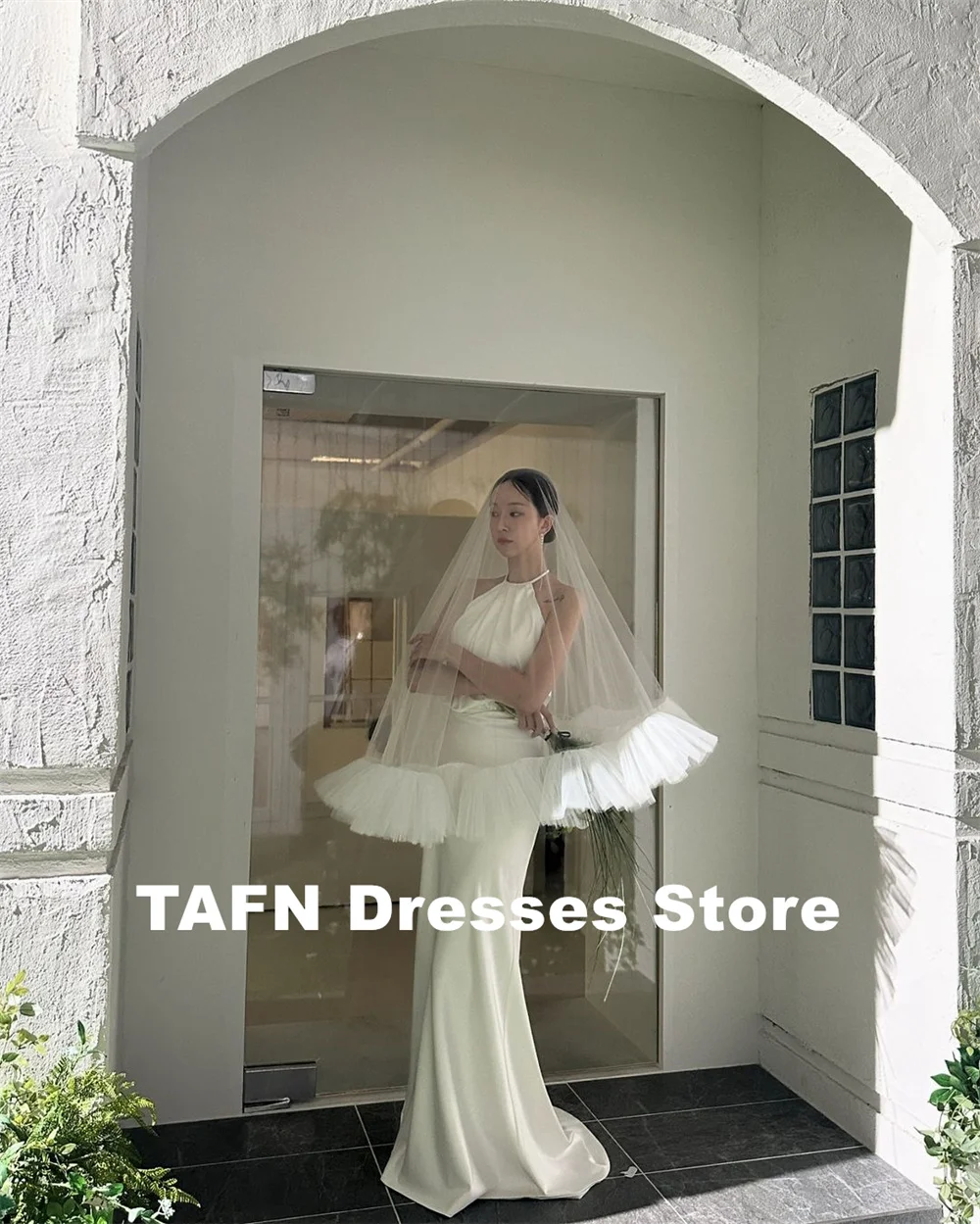 Tafn coreia simples elegante sem mangas vestidos de recepção de casamento sessão de fotos a linha halter sem costas vestido de noiva personalizado