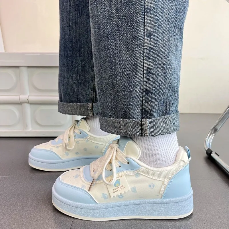 2025 Women's Sports Thick Bottom Platform Shoes New Arrival Lightweight Versatile Student Casual Sneakers Kids Skate Shoes