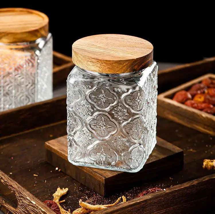 Vintage Engraved Glass Storage Jar Kitchen Seasoning Sugar Jar Sealed Candy Jars Glass Food Storage Container Desktop Decoration