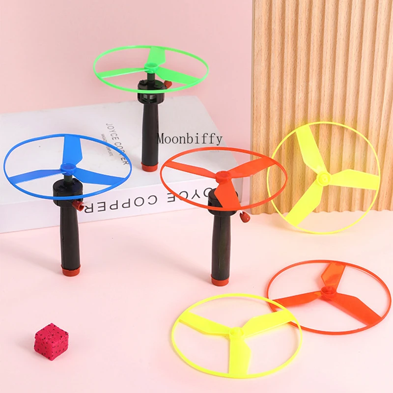 6Pcs Colorful Plastic Pull Line UFO Flying Saucer Outdoor Game Toys for Kids Birthday Pinata Party Favors Kindergarten Rewards