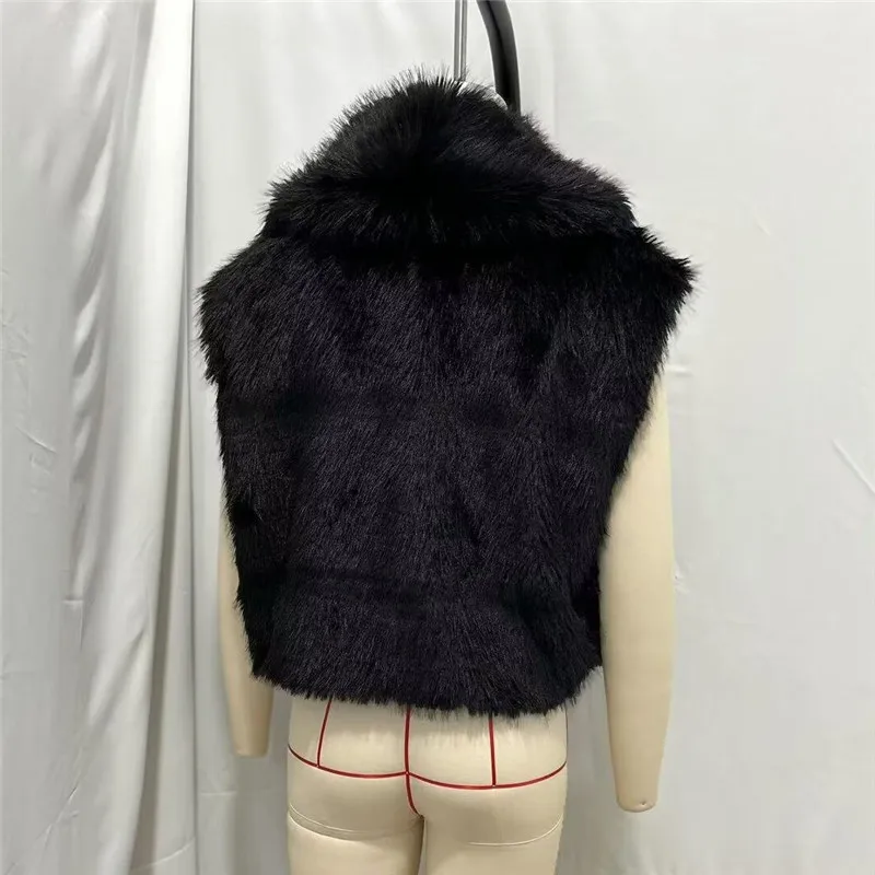 KEYANKETIAN Winter New Women's Black Fake Fur Vest Waistcoat Retro style Large Lapel Covered Button Cropped Sleeveless Outerwear