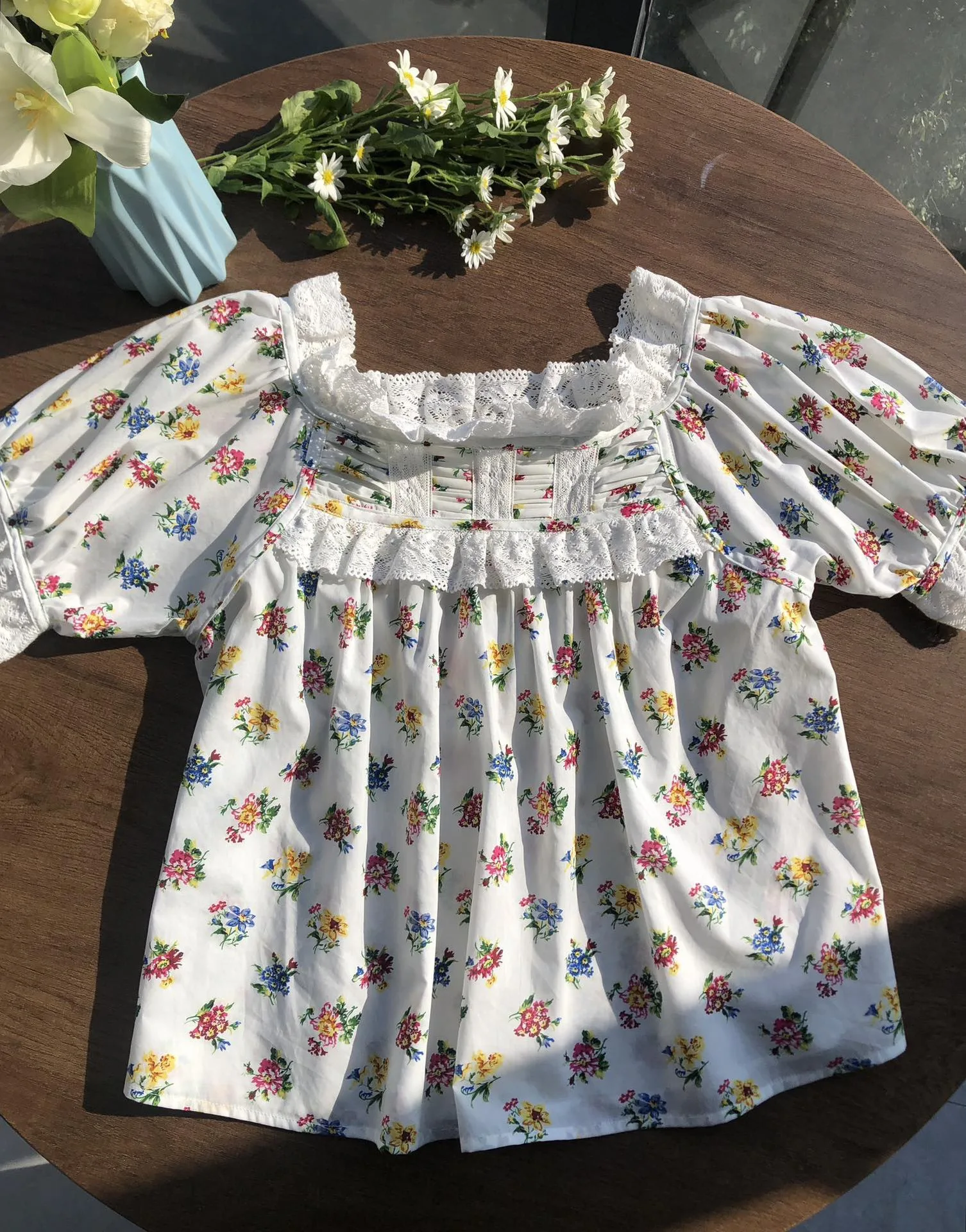 100% Cotton Women's Retro Printed Top Square Neck Bubble Sleeves Lace Splicing Short Sleeve Top