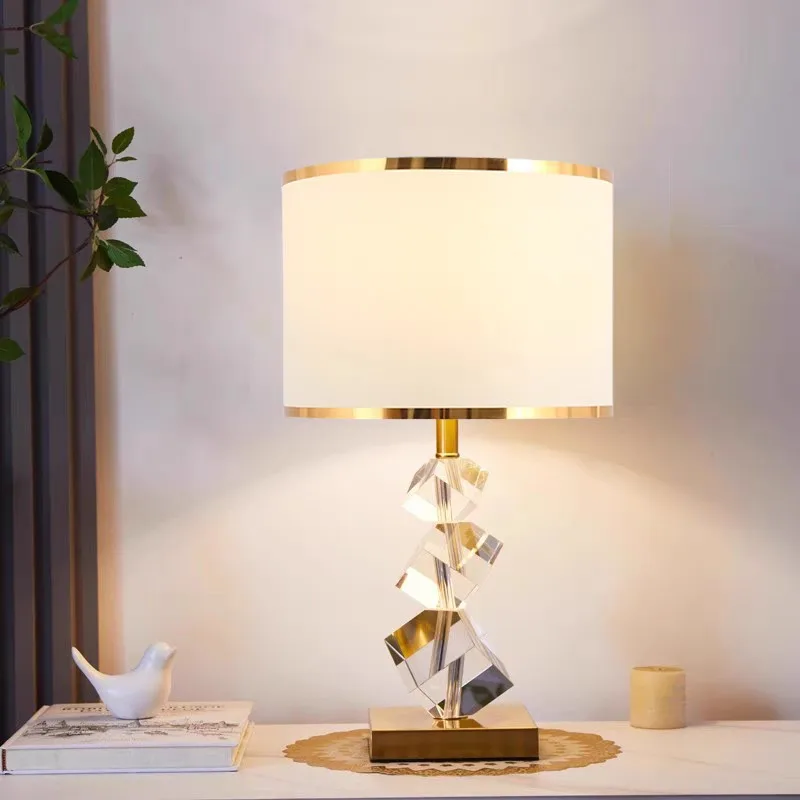 

Crystal desk lamp bedroom bedside lamp high-end light luxury simple modern room