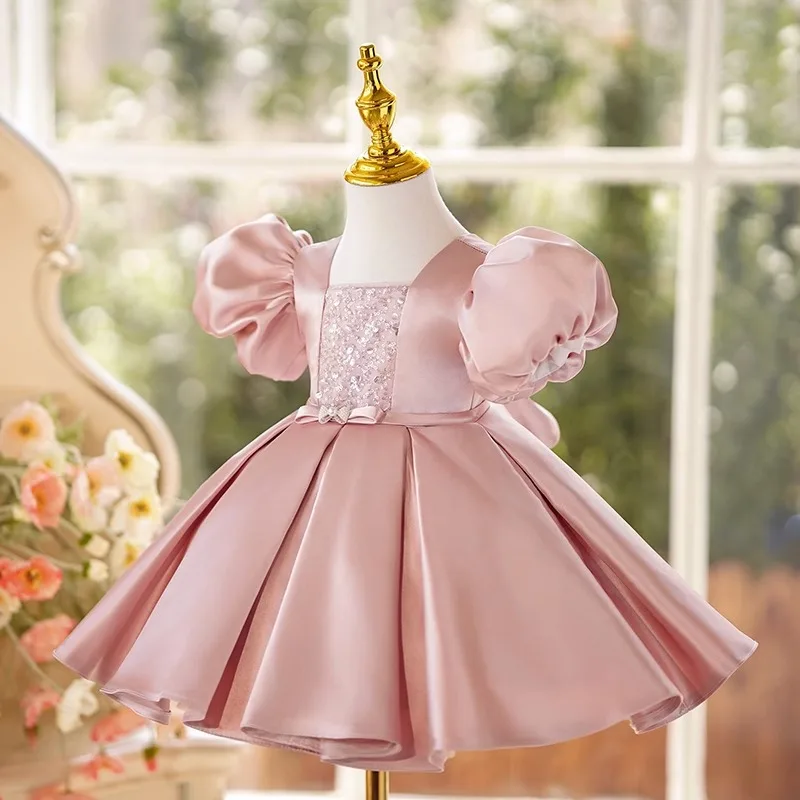 2025 New Girls Birthday Baptism Princess Ball Gown Children Cute Bow Puff Sleeve Design Wedding Performance Dress y1515
