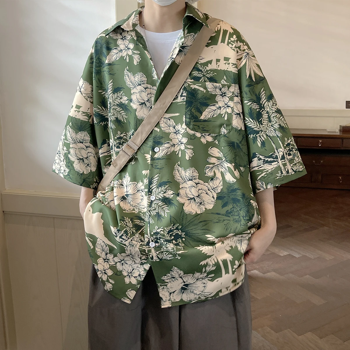 

Summer Men's Short Sleeve Shirt Hawaiian Flower Print American Hong Kong Style Design High Quality Loose Fit Youth Fashion
