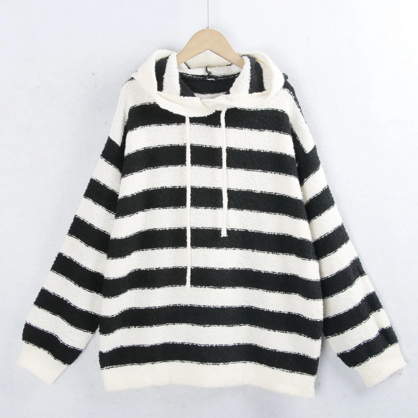 

696 Striped Hooded Sweater Autumn Winter Large Size Long Sve Overhead Bla White Slimming Dstring Outerwear