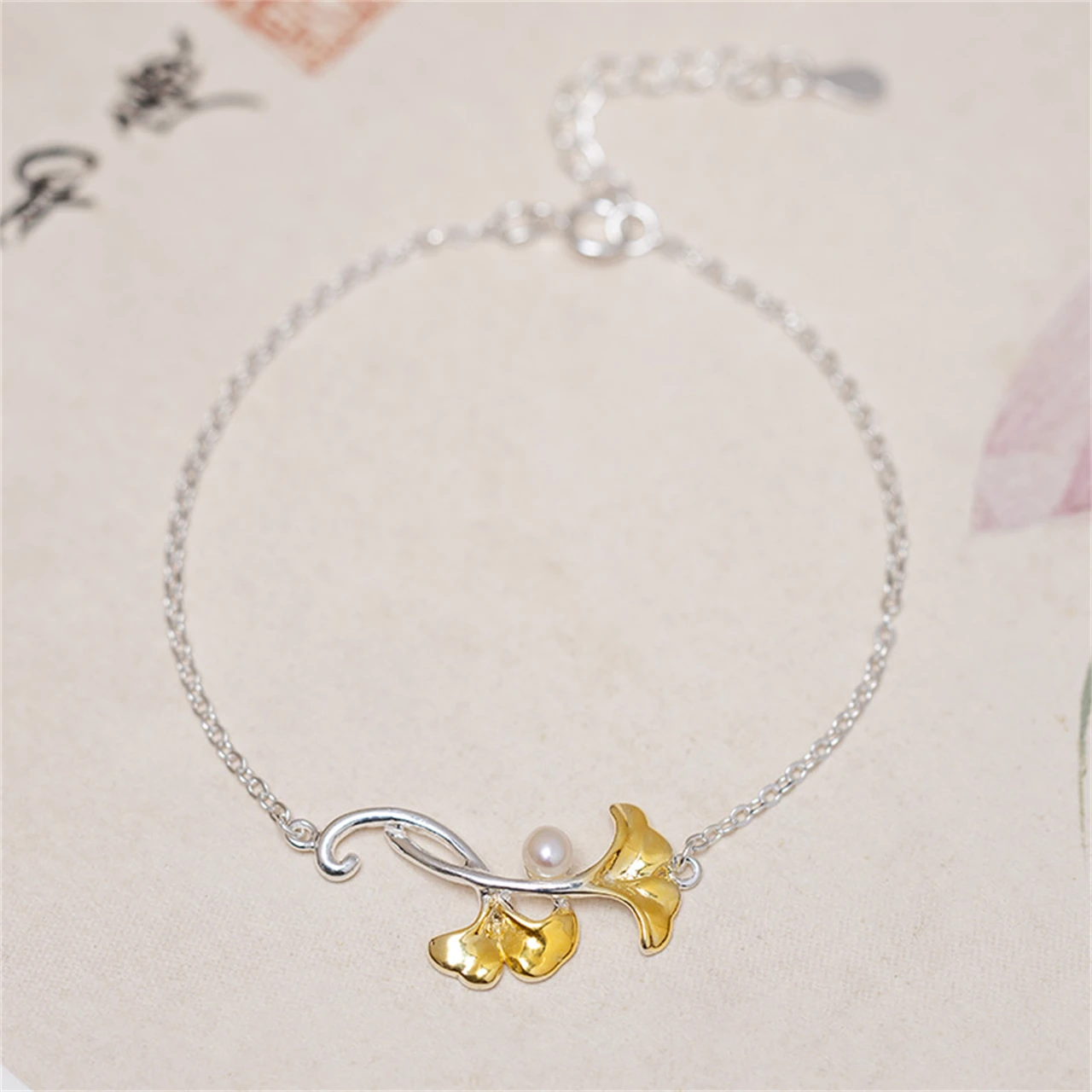 

S925 Pure Silver Apricot Leaf Pearl Bracelet Womens Fashionable and Fresh Gifts Fine Original Charm Jewelry Accessory Wholesale