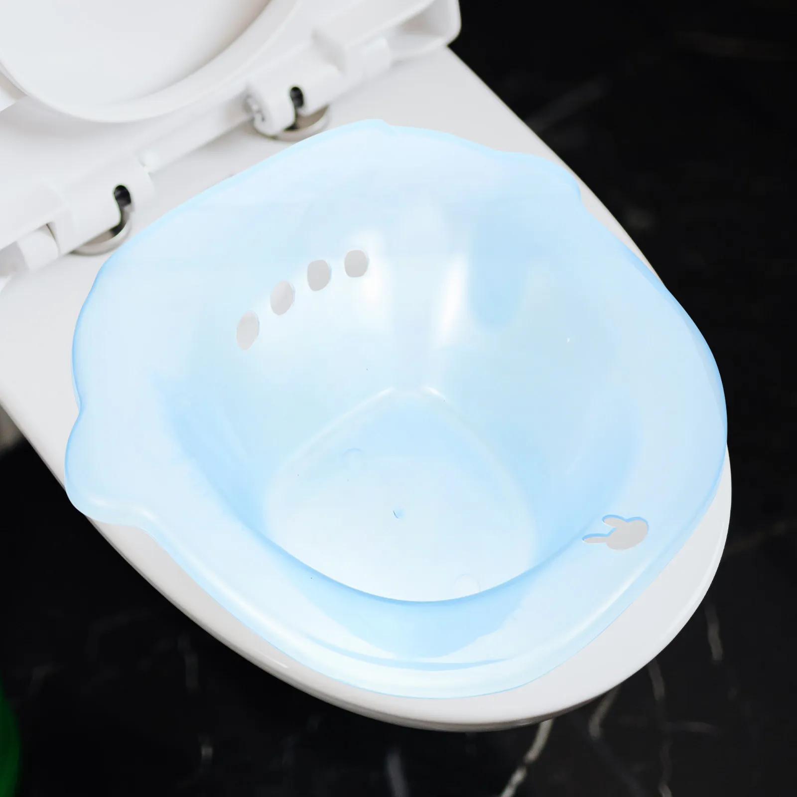 

Portable Sitz Bath Tub for Toilet Seat Ergonomic Hip-Shaped Design for Postpartum Care Hemorrhoid Relief Women Perineal Soak