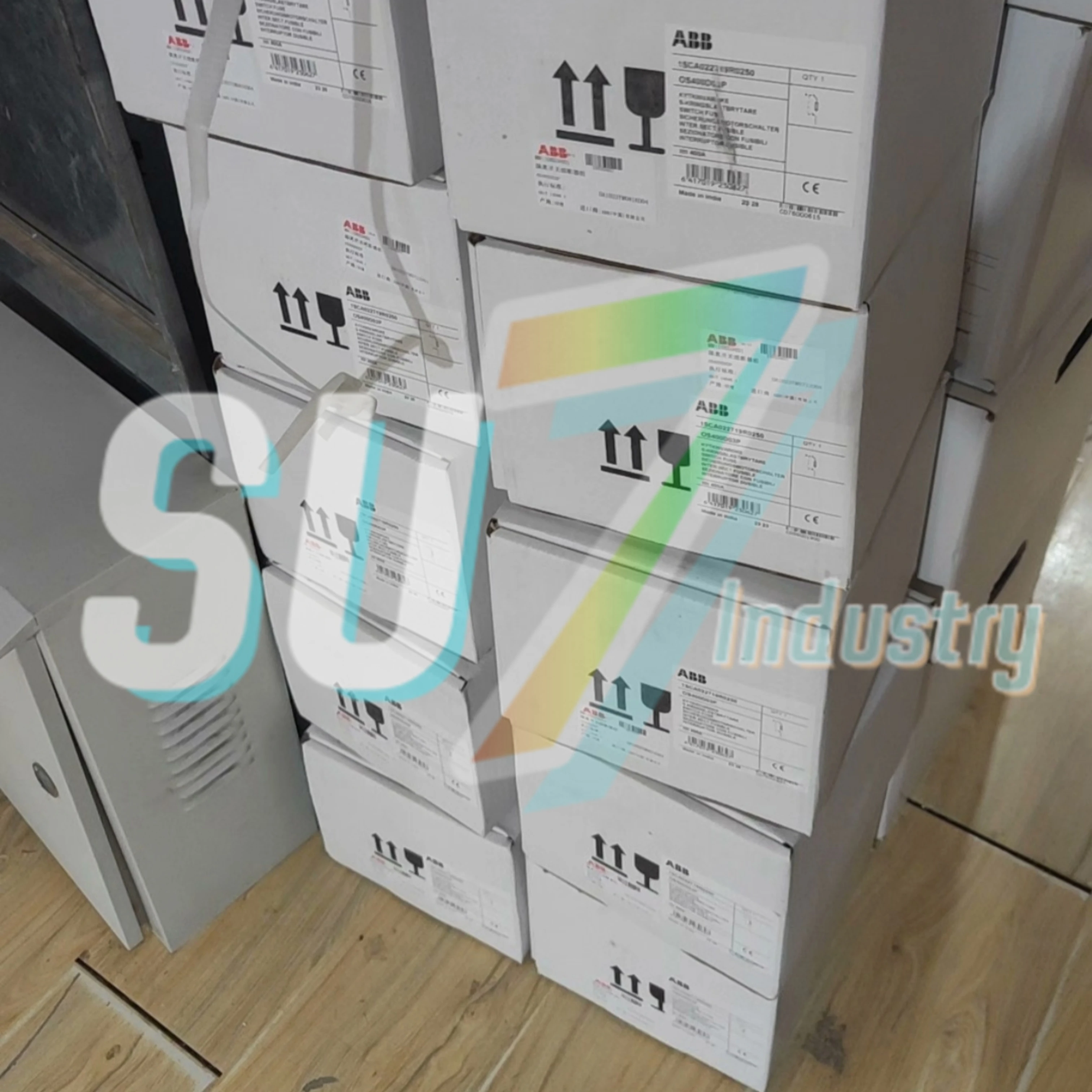 Sakelar Isolasi dan Rakitan Sekring OS400D03P 1SCA022719R0250 Baru Asli