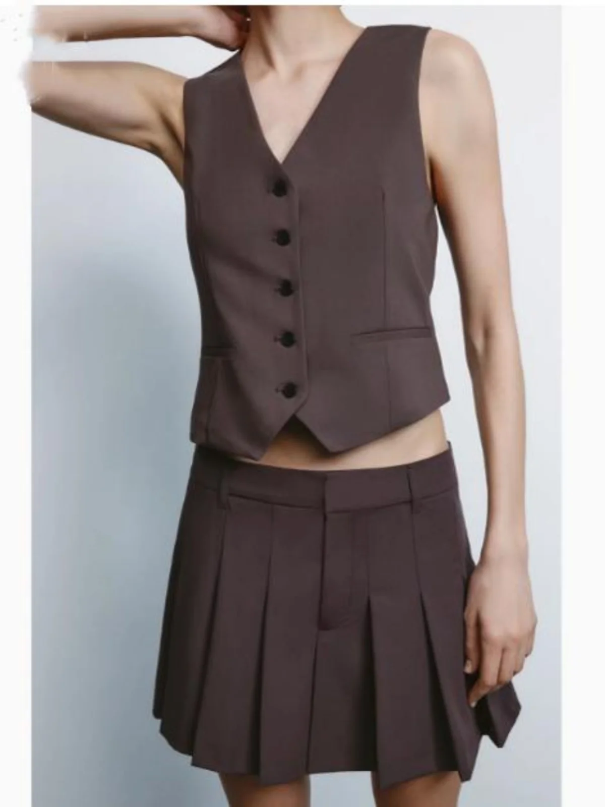 

Spring Summer 2025 Women's Commute Slim Fit Vest with Sa Decorated V Ne Svel Tank Top Polyester Fiber ort ...